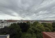 1040! 4 Zimmer Dachgeschoss-Wohnung mit ca. 32 m² großer Terrasse mit traumhaften Fernblick