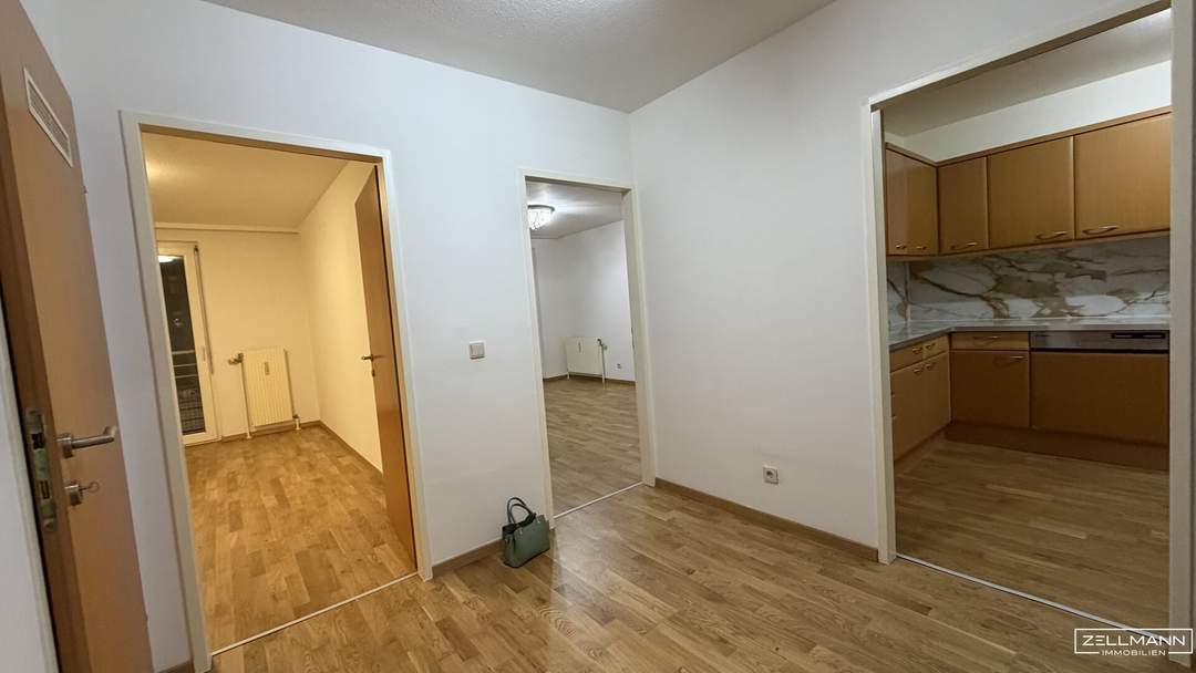 sanierte 2,5 Zimmer Wohnung | ZELLMANN IMMOBILIEN