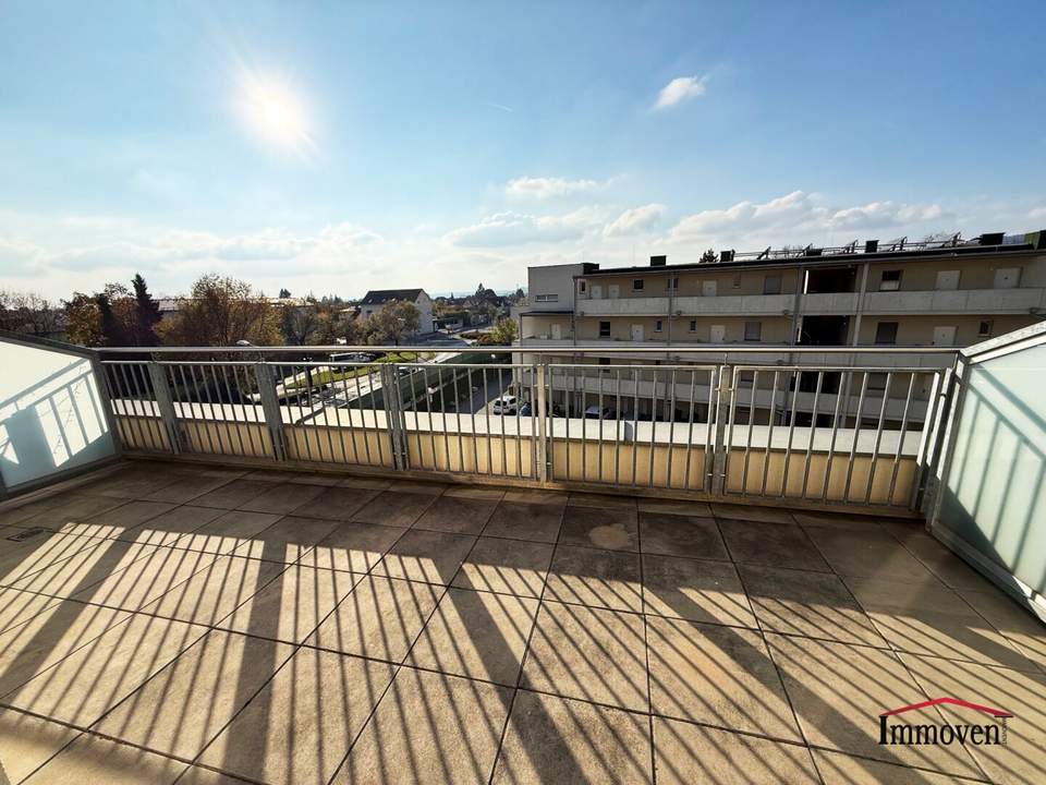 Sehr schöne und helle 2-Zimmerwohnung mit Terrasse!