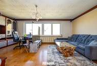 Gepflegtes Einfamilienhaus mit 2 Wohneinheiten, Garten/Terrasse &amp; 3 Garagen in sonnige Ruhelage!