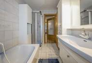 Wohnhaus mit 2 Einheiten & Freizeitwohnsitz