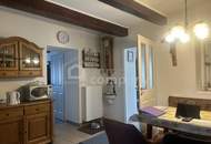Schönes Einfamilienhaus mit großem ebenen Garten