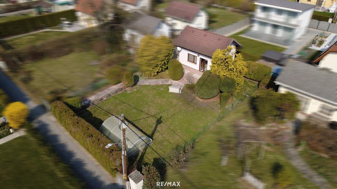 Idyllisches Kleingartenhaus mit Pool – Ruhe und Erholung in 1210 Wien