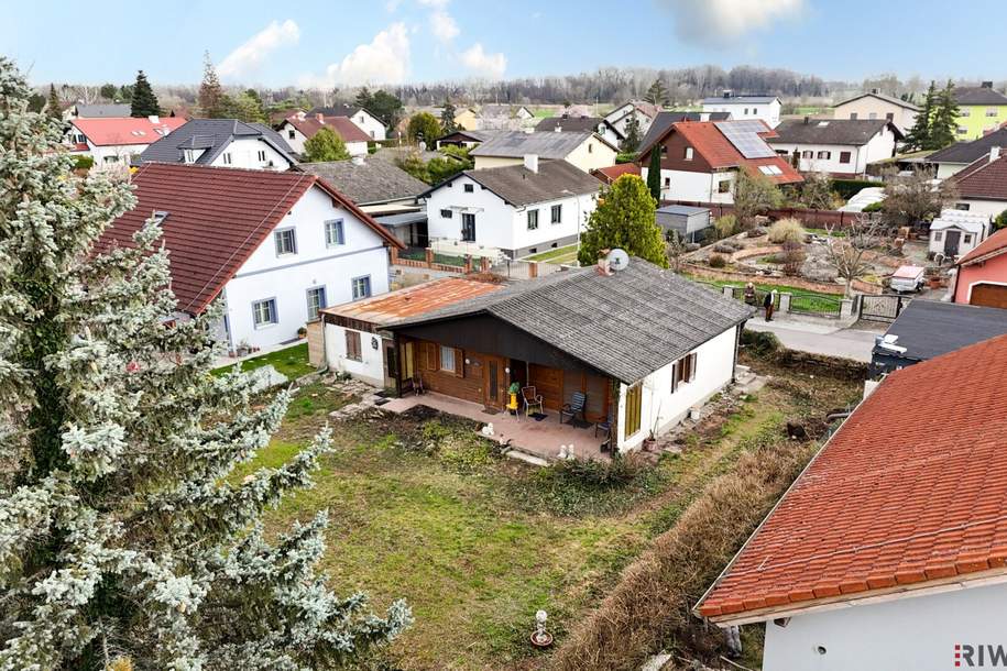 ENTZÜCKENDES WEEKENDHAUS ODER BAUGRUND II SANIERUNGSBEDÜRFTIG II VIEL POTENZIAL II SCHÖNER GARTEN II GARAGE II RUHIGE SIEDLUNGSLAGE II NÄHE FELIXDORF, Haus-kauf, 245.000,€, 2751 Wiener Neustadt(Land)