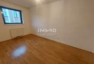 BITTE NUR SCHRIFTLICHE ANFRAGEN ! Helle, hübsche 2 Zimmer- Wohnung in der Guldengasse