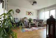Über den Dächern von Steyr: lichtdurchflutete 3-Zimmer-Wohnung im letzten Stock mit Loggia, Tiefgarage und hochwertige Möbelablöse – stilvoll wohnen mit sonnigem Ausblick und zentraler Lage!