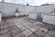 FERNBLICK, TERRASSENHIT, 61 m2 Dachgeschoß mit 48 m2 Terrasse, Wohnküche, 1 Zimmer, Wannenbad, Parketten, Holbeingasse