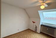 „Dachgeschoss - Wohnung nahe U3“