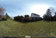 Großzügige Liegenschaft | attraktives Einfamilienhaus mit Galerie|1.706 m² Grundstück | 2 Garagen!
