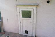 Sanierungsbedürftiges Zweifamilienhaus mit Nebengebäuden in Traumlage