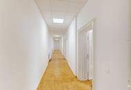 Modern sanierte Bürofläche – 6 Zimmer &amp; Erweiterungsmöglichkeit bis ca. 600 m²