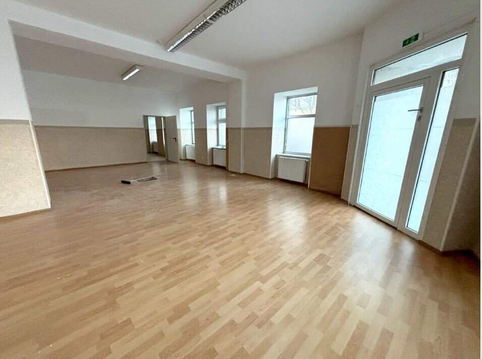 297m² Erdgeschoss - Lagerfläche Nähe Lugner City!
