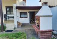 Charmanter Bungalow in Theresienfeld, 4 Zimmer, Garten, Terrasse, Garage