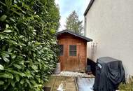 Stylische Doppelhaushälfte mit Dachterrasse, Garten und Doppelcarport in Gaaden