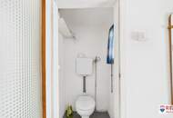 Gepflegtes Haus mit Garten, Garage & Nebengebäuden