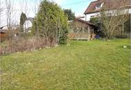 Renovierte-3-Raum-Eigentumswohnung mit Balkon und 203 m² Eigengarten