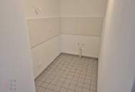 Urbanes Wohnen am Waldmüllerpark – Stilvolle 2-Zimmer-Wohnung mit Fernblick