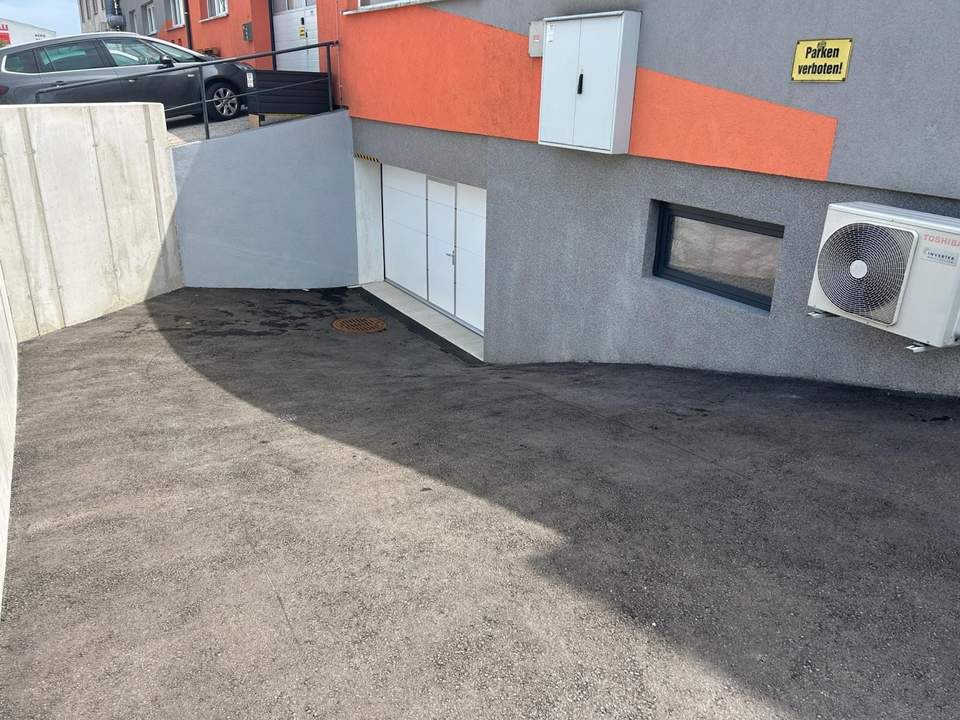 Garage / Kellerfläche/Lager ideal für Parken von Oldtimern oder zum Abstellen von Autos