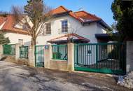 Frisch renoviert! Make your dreams come true! Traumlage + Traumhaus + Indoor Pool + Sauna + Toller Wienblick + Grün wohin das Auge reicht! Enjoy life!