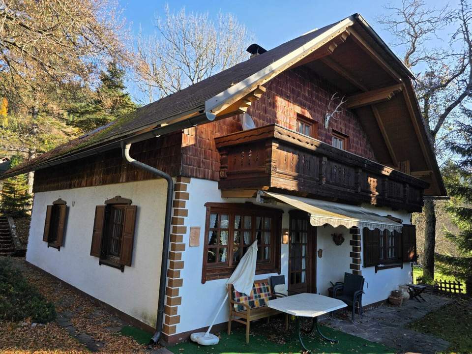 Charmantes Zuhause mit liebevollen Details in malerischer Umgebung!