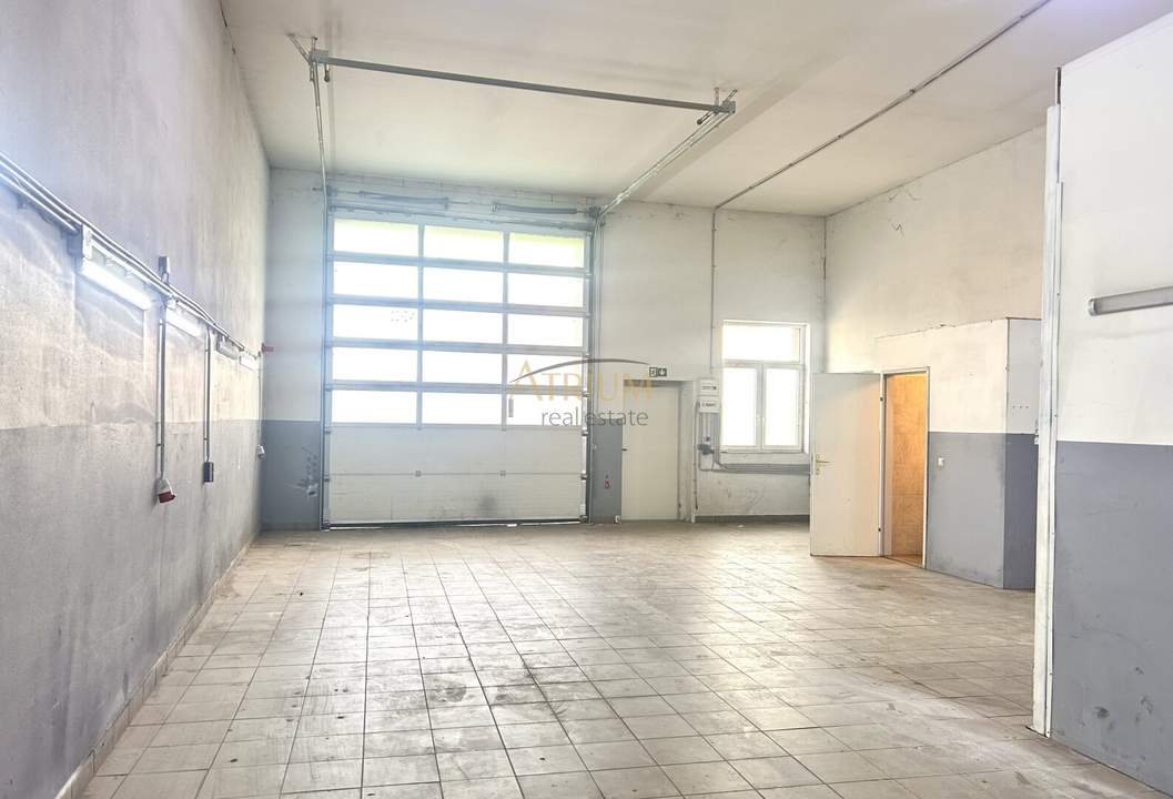 Top Deal // Knapp 130m² Gewerbehalle mit perfekter Verkehrsanbindung.