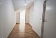 KLIMATISIERTE, SANIERTE 2-ZIMMER DG WOHNUNG