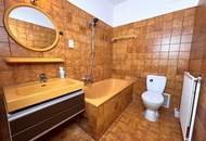 Charmante 1-Zimmer-Wohnung mit separater Küche und Blick auf den grünen Innenhof in Hollabrunn