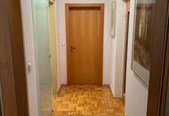 Gepflegte Eigentumswohnung mit Wintergarten und Balkon in Enns