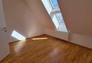 Perfekt aufgeteilte 3-Zimmer-Dachgeschosswohnung in unmittelbarer Nähe zur Herz-Passage!