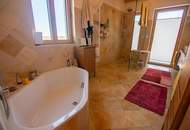 Exklusives Einfamilienhaus mit Ausblick und Wellnessbereich