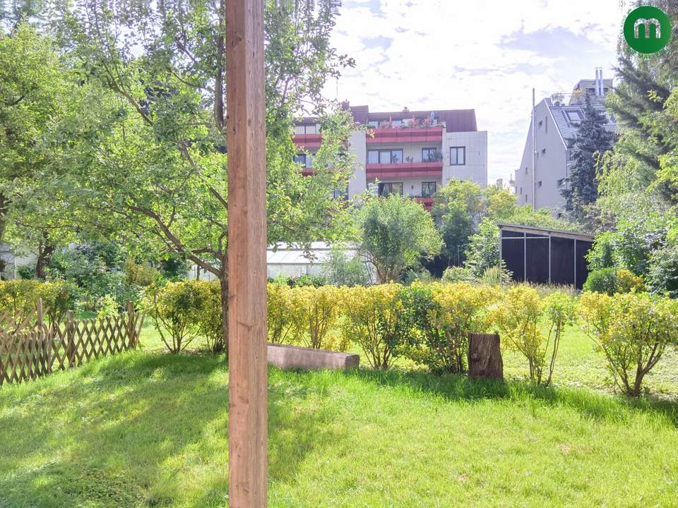 herrliche 3,5 Zimmer Architektenwohnung mit Garten+Loggia+viel Flair