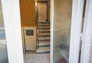 Zwei Häuser, ein Grundstück: Ihr neues Zuhause mit laufenden Mieteinnahmen