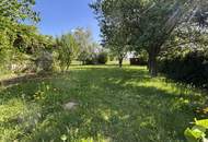 Charmantes 4 Zimmer-Einfamilienhaus mit Garten, Balkon & Garagen