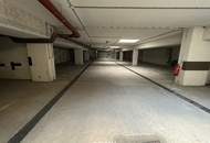 3-Zimmer Wohnung mit Loggia, Tiefgaragenplatz und Kellerabteil! Nähe Stadtzentrum und Bahnhof!