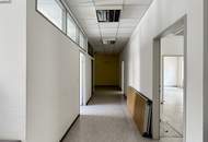 Zentrale Bürofläche mit 10 Zimmern und Stellplatz – ideal für Praxis oder Kanzlei