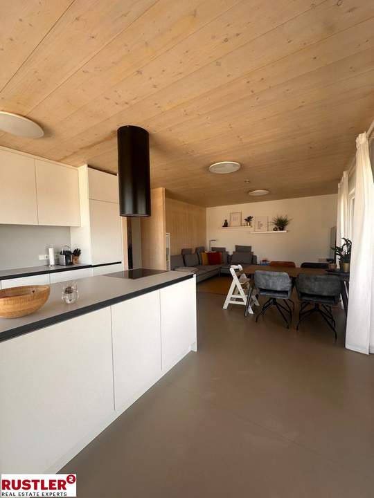Moderne 4-Zimmer Maisonettewohnung mit großer Dachterrasse und Balkon