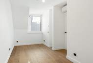 360° CITY VIEW - STYLISCHE DACHGESCHOSSMAISONETTE MIT TERRASSE UND DACHTERRASSE NÄHE 1.BEZIRK / WIEN MITTE / U3 / U4 / ROCHUSMARKT / URANIA