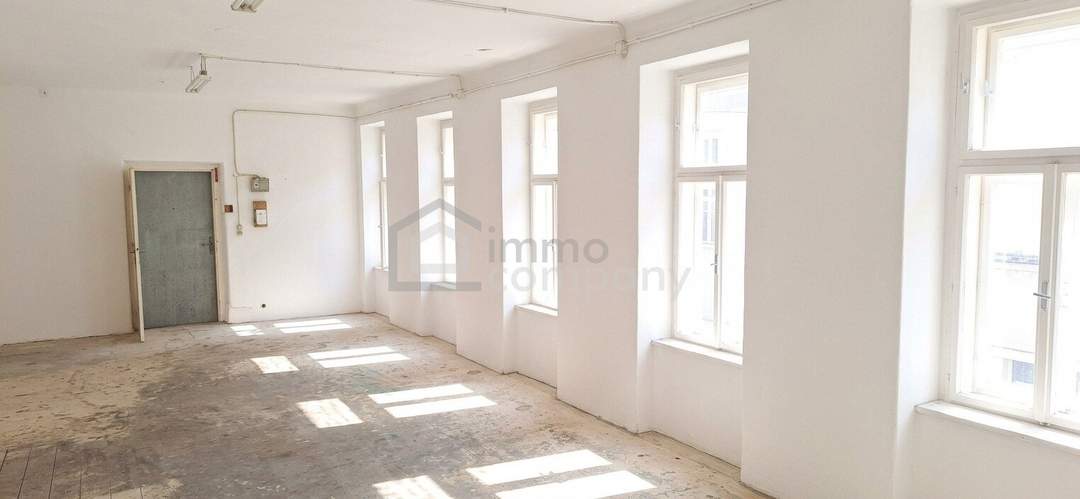 Helles Ateler/Büro/Freizeit-Loft 116m² mit Stellplatz &amp; Grünblick in 1150 Wien