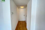 Moderne DG-Wohnung in ruhiger Spielstraße beim Familienplatz - Mit Einbauküche und Abstellraum! 2014/2015 erbaut!