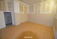 LAGERRÄUME im 1. Stock, Fitness, etc.