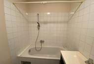 Schicke 2-Zimmerwohnung mit großer Außenfläche - U1 Nähe!!