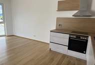 Moderne Dachgeschoßwohnung mit Terrasse und Bergblick