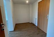 Ruhelage für Senioren - 2-Zimmer Gartenwohnung, PKW-Abstellplatz