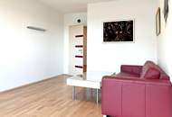 Lichtdurchflutete 4-Zimmer-Wohnung mit Balkon, Loggien & Fernblick