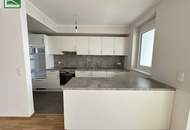 Innenhof-Wohnung im Markhof mit großem Balkon nahe S-Bahn und Schwechat Zentrum! GEMEINSCHAFTLICHE DACHTERRASSE!