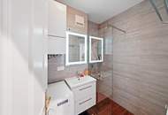 "Bahnbrechende Aussicht &amp; Garage!"