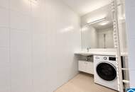 Lichtdurchflutete 2 Zimmerwohnung mit mehr als 35m² Freifläche bei U3-Kendlerstraße