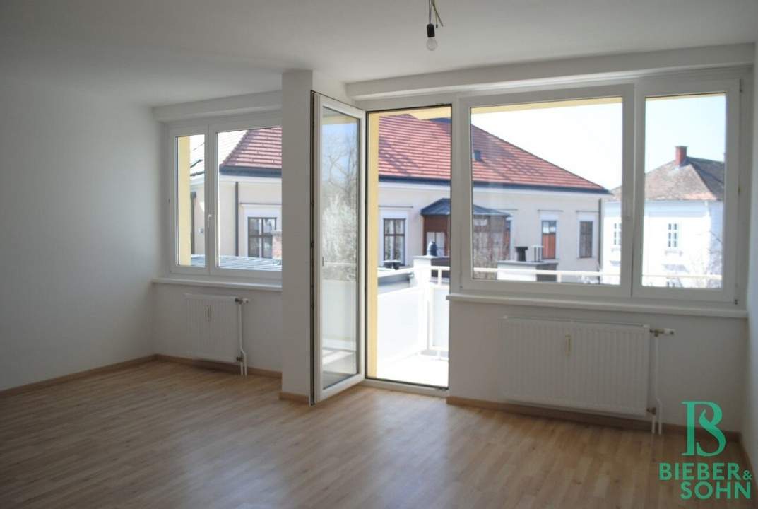 Sonnendurchflutete 3-Zimmer-Wohnung in top Lage mit Balkon!