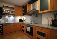 Schicke Gartenmaisonette mit Loggien, Balkon und Garage