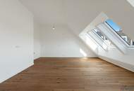 Süd-Terrasse | ERSTBEZUG DG-Wohnung mit 3 Zimmern | über 3m Raumhöhe | Klima &amp; Luftwärmepumpe | Tiefgaragenplatz